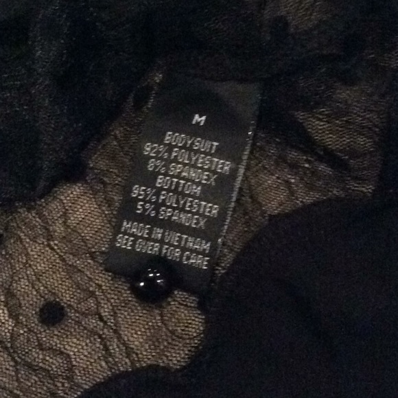 Elegant lace leotard - Picture 6 of 6